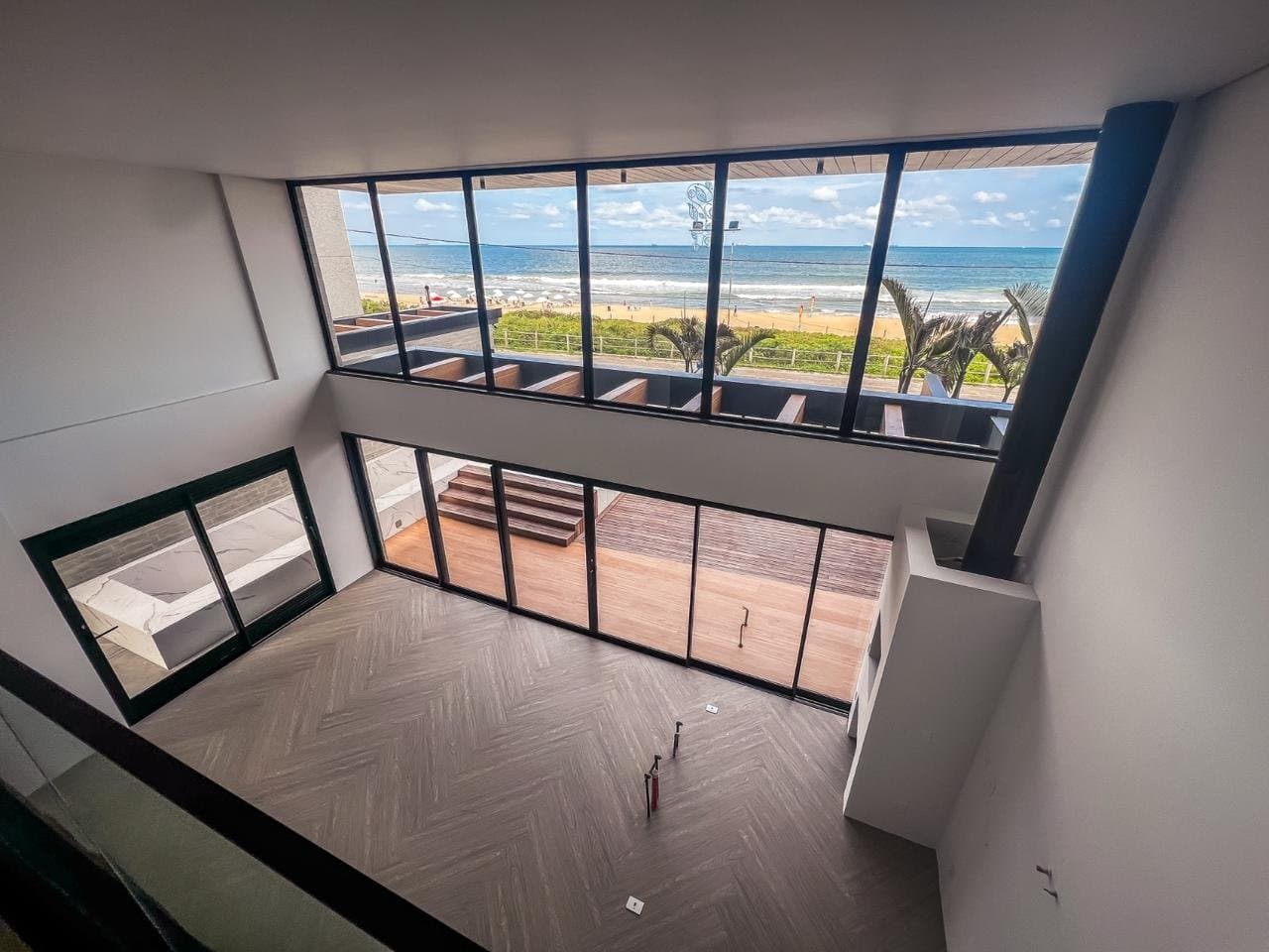 Apartamento de 4 quartos com 4 suítes e 345 m² em Itajaí
