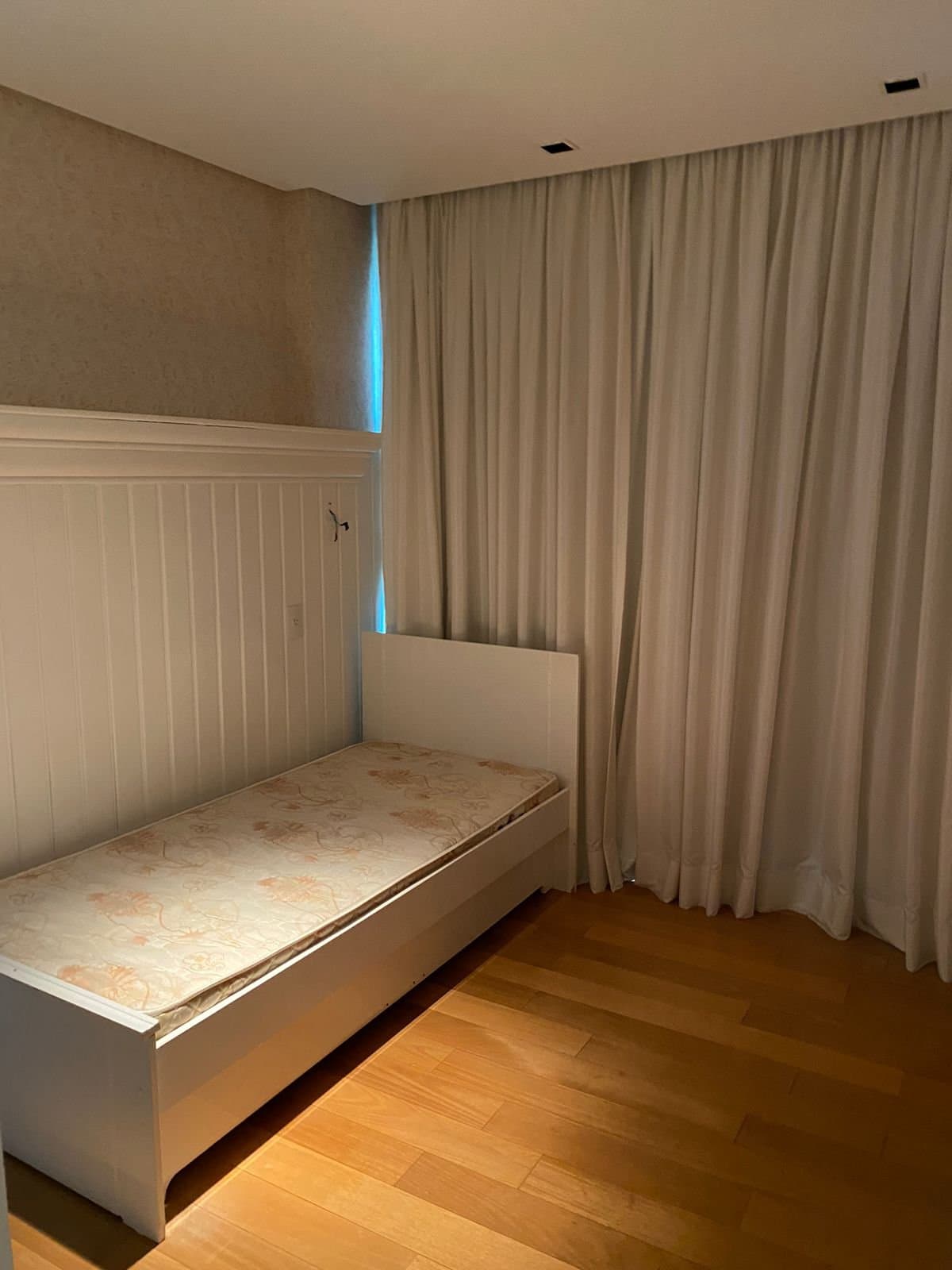 Apartamento de 3 quartos com 3 suítes e 231 m² em Itajaí