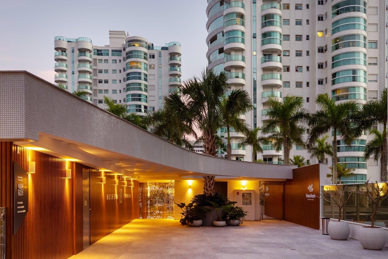Apartamento de 4 quartos com 4 suítes e 180 m² em Itajaí