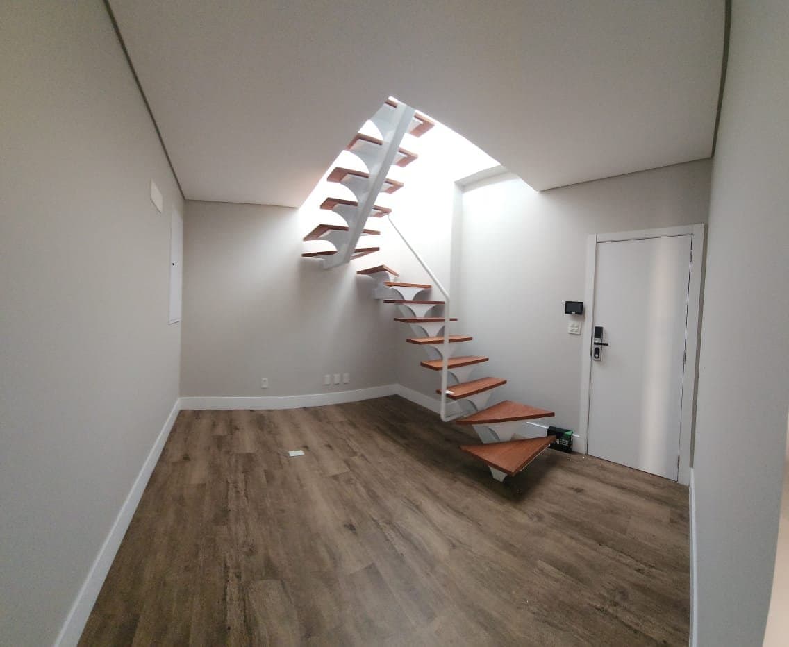 Apartamento de 4 quartos com 4 suítes e 276 m² em Itajaí