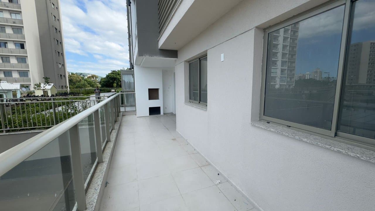Apartamento de 2 quartos e 81 m² em Itajaí