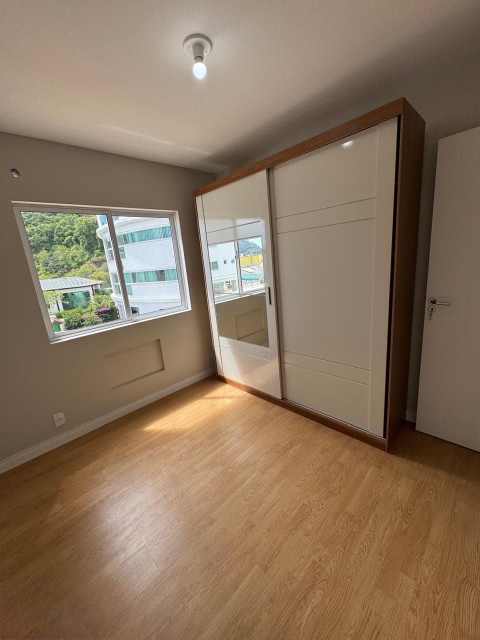 Apartamento de 1 quarto com 1 suíte e 56 m² em Itajaí