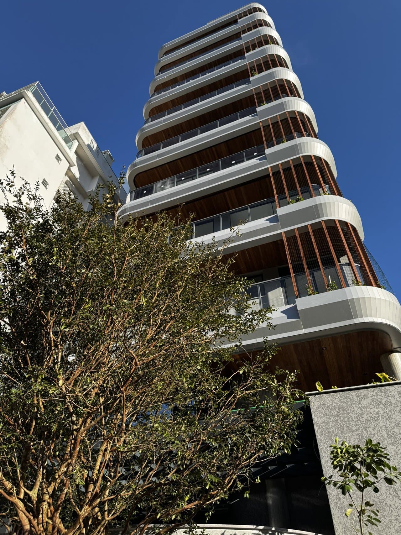 Apartamento de 3 quartos com 3 suítes e 99 m² em Itajaí