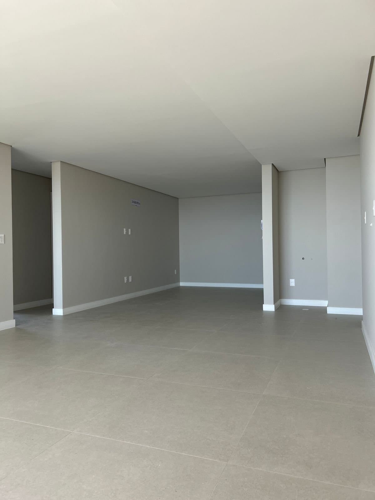 Apartamento de 3 quartos com 3 suítes e 121 m² em Itajaí