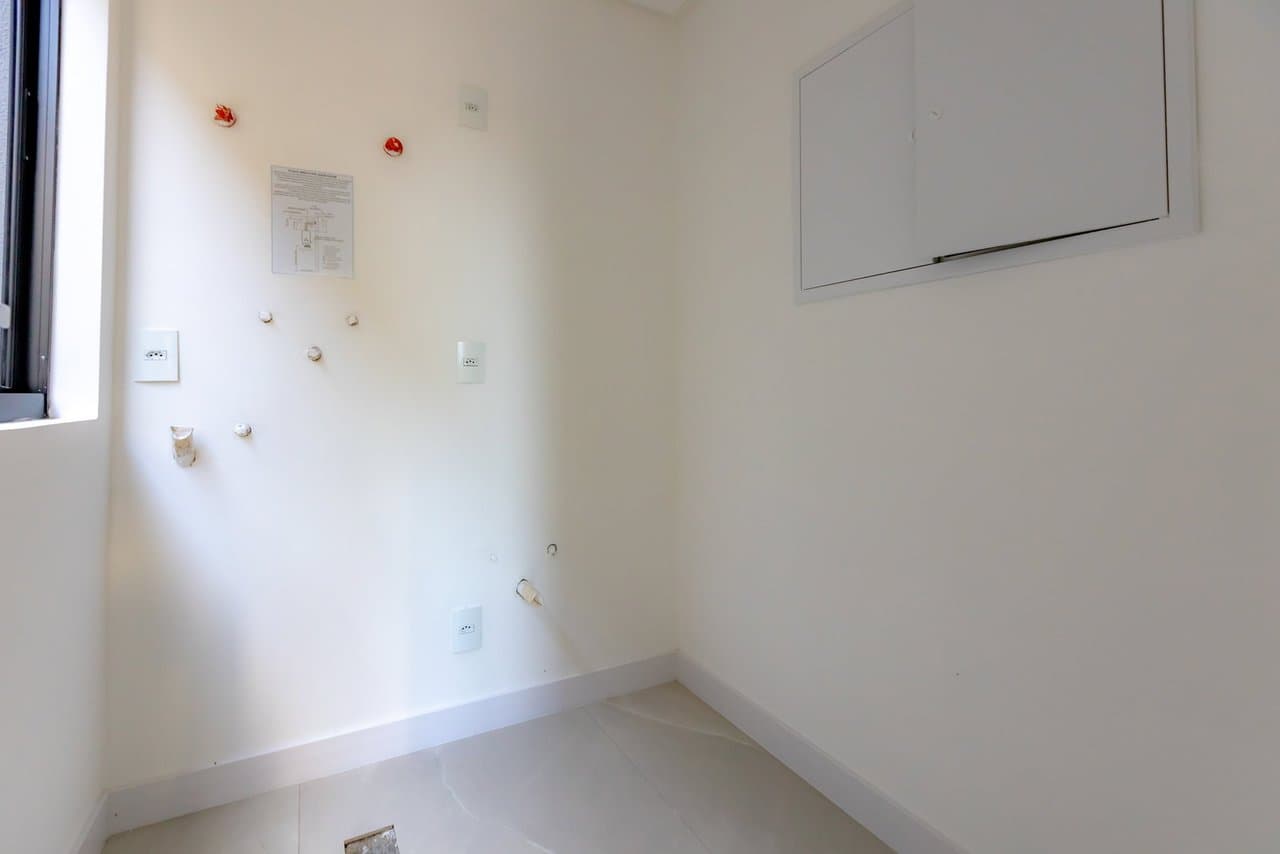 Apartamento de 4 quartos com 4 suítes e 229 m² em Praia Brava , Itajaí
