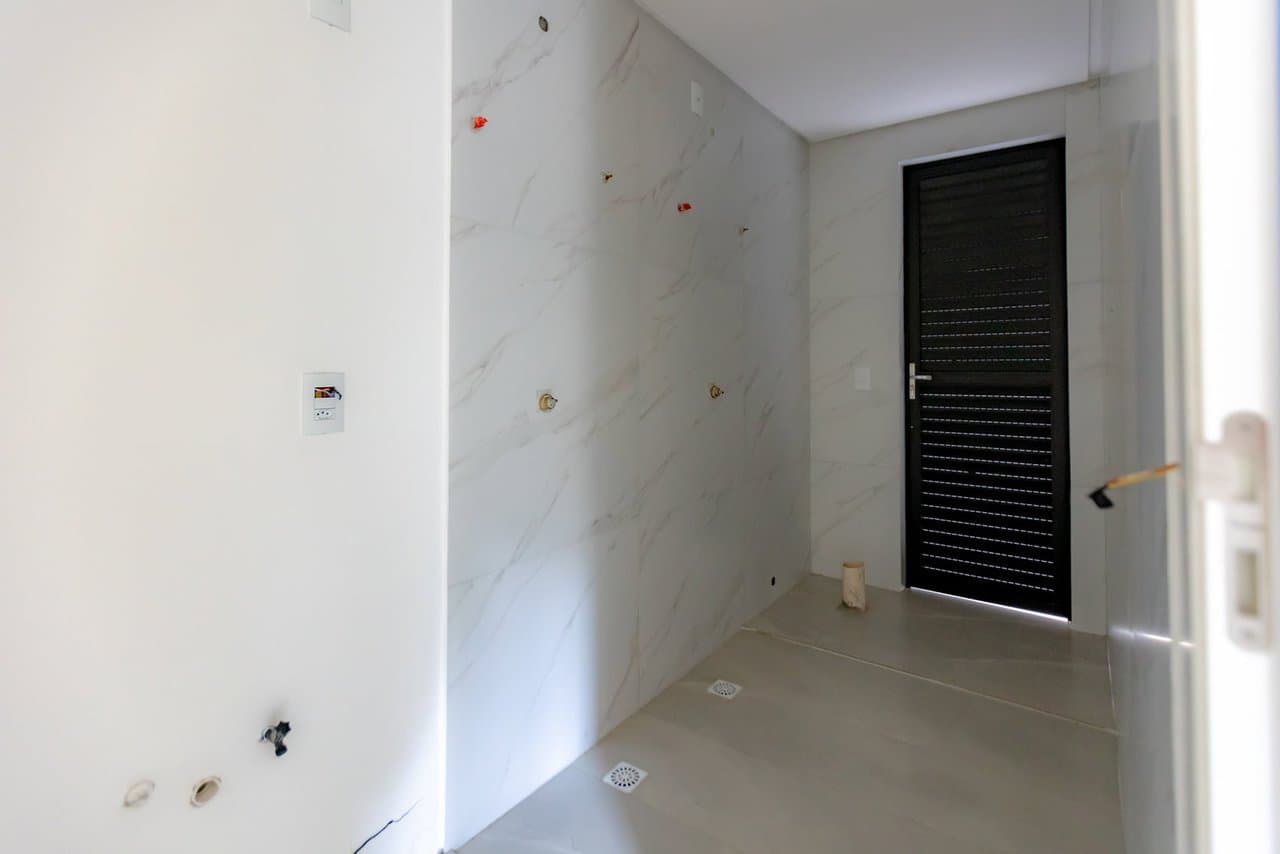 Apartamento de 4 quartos com 4 suítes e 229 m² em Praia Brava , Itajaí