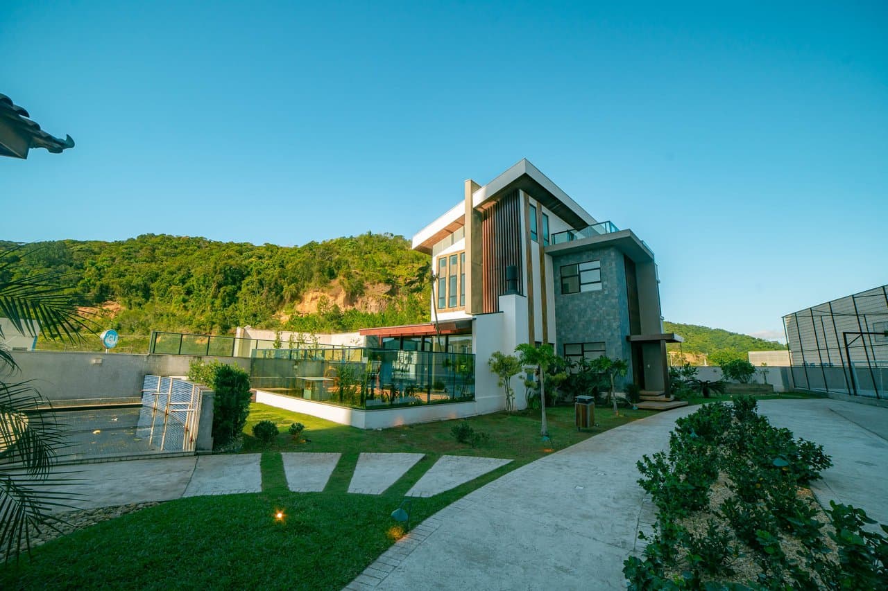 Casa de 3 quartos com 3 suítes e 360 m² em Ressacada, Itajaí