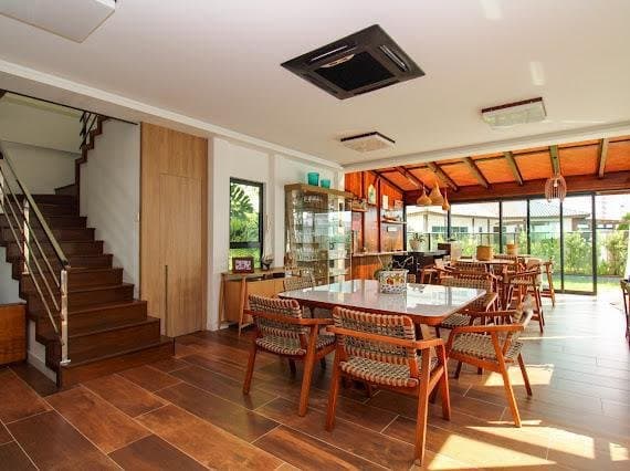 Casa de 3 quartos com 3 suítes e 360 m² em Ressacada, Itajaí