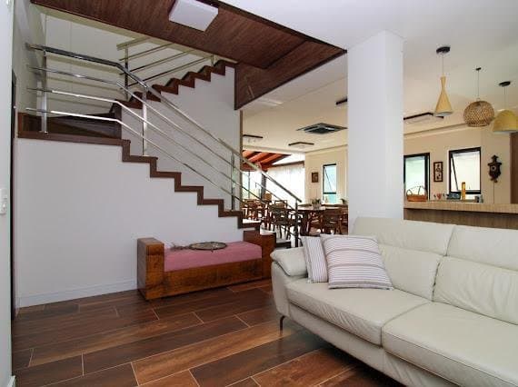 Casa de 3 quartos com 3 suítes e 360 m² em Ressacada, Itajaí