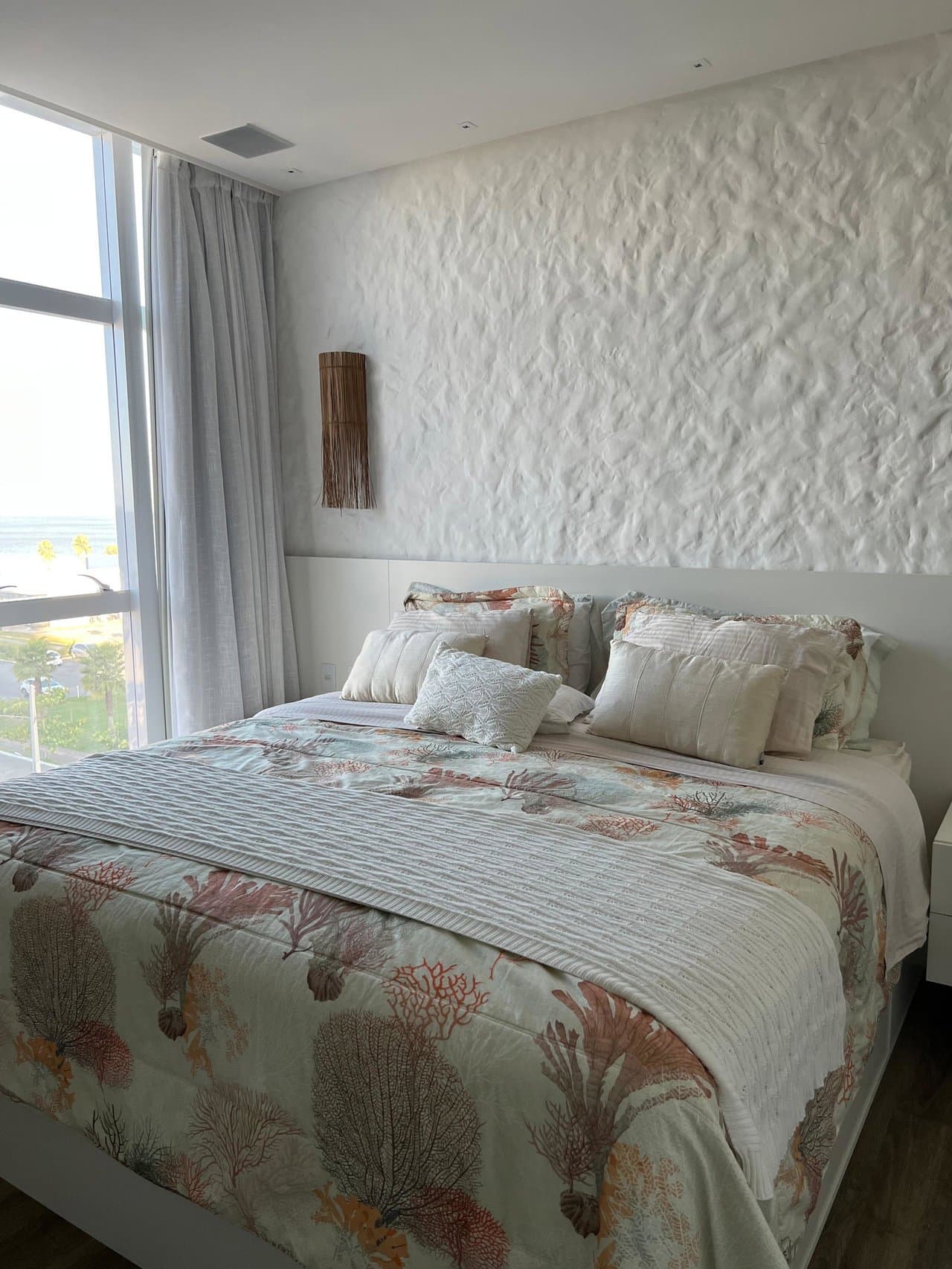 Apartamento de 3 quartos com 3 suítes e 222 m² em Praia Brava , Itajaí