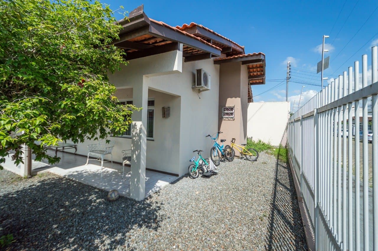 Casa de 3 quartos com 1 suíte e 103 m² em Dom Bosco, Itajaí