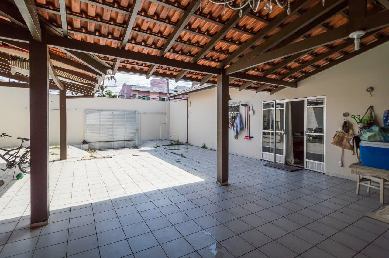 Casa de 3 quartos com 1 suíte e 103 m² em Dom Bosco, Itajaí