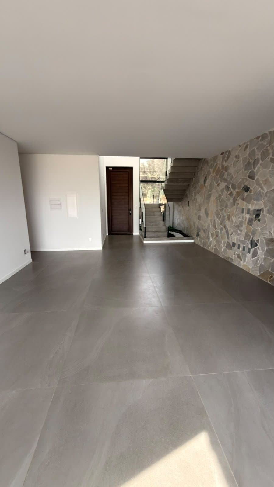 Casa de 4 quartos com 4 suítes e 331 m² em Camboriú