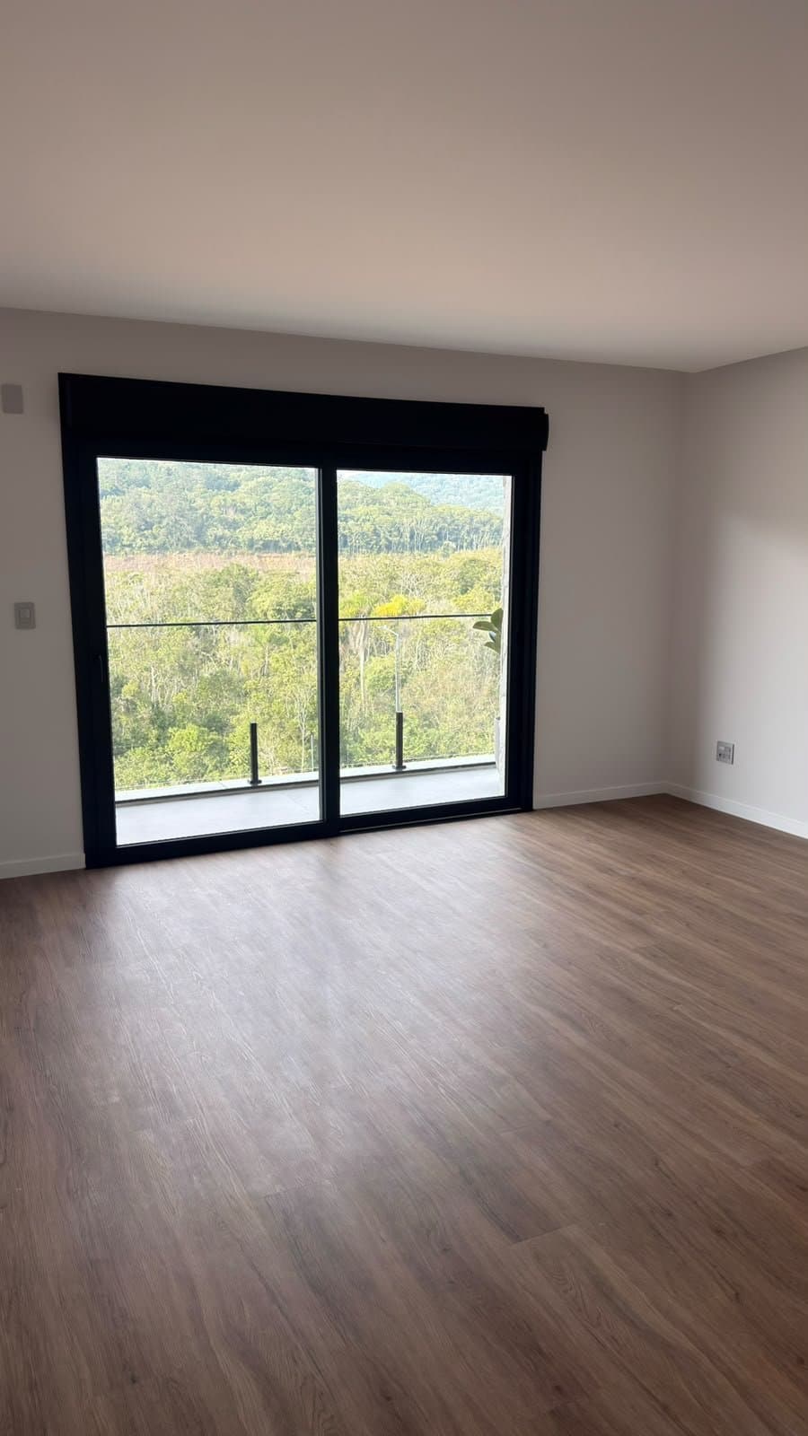 Casa de 4 quartos com 4 suítes e 331 m² em Camboriú