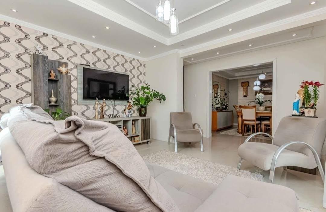 Casa de 3 quartos com 1 suíte e 200 m² em Camboriú