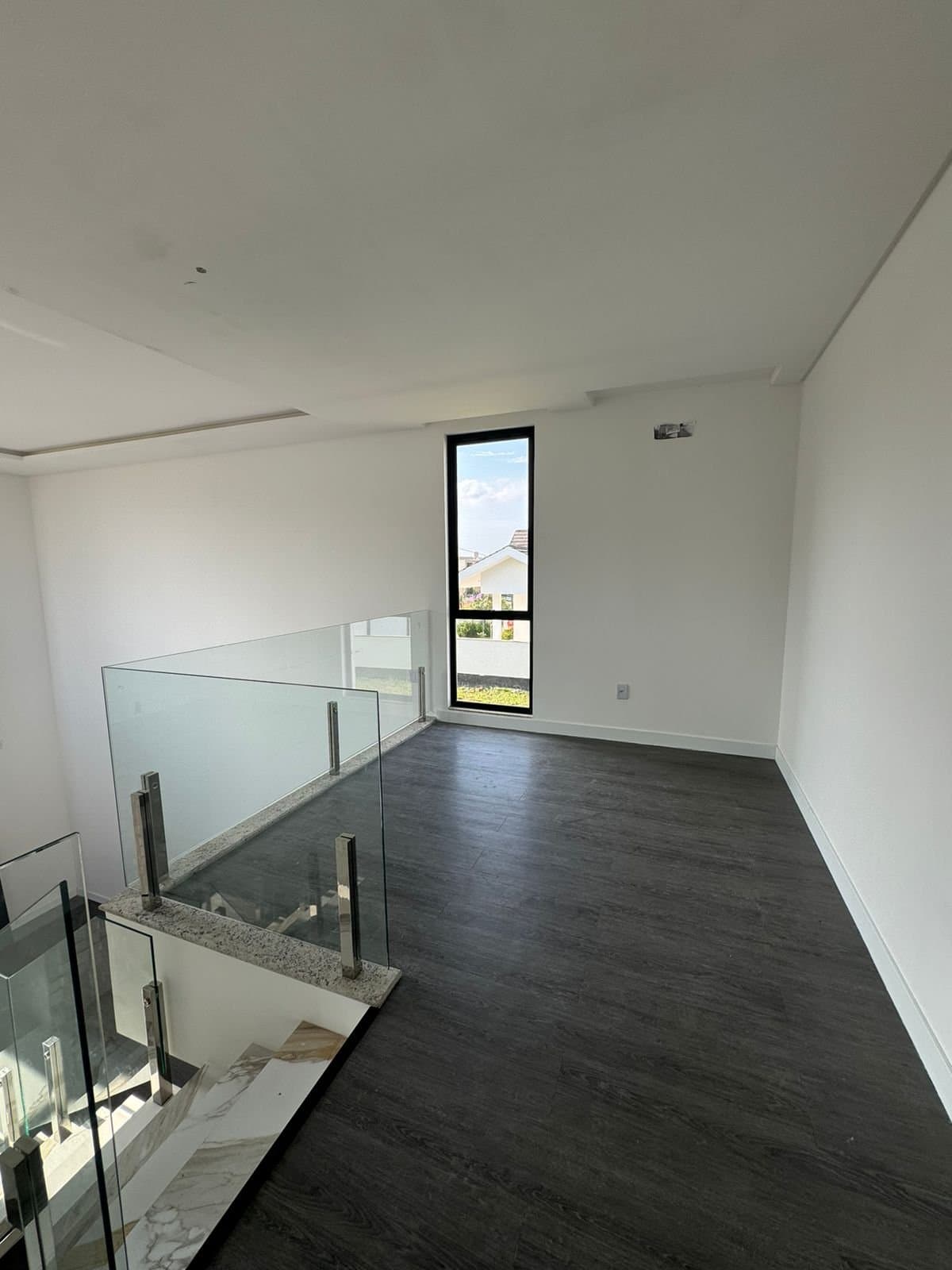 Casa de 4 quartos com 1 suíte e 225 m² em Camboriú
