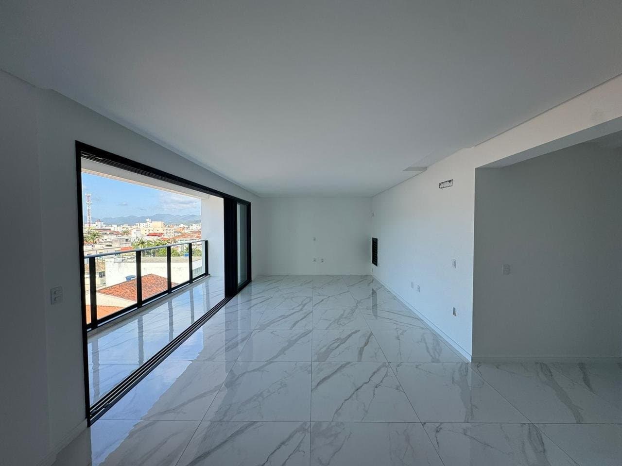 Apartamento de 3 quartos com 1 suíte e 114 m² em Camboriú