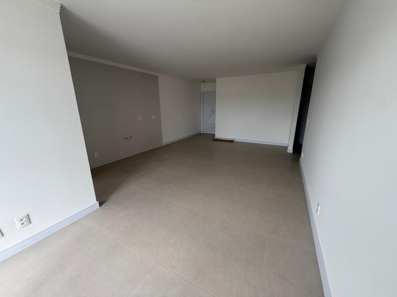 Apartamento de 3 quartos com 2 suítes e 92 m² em Camboriú
