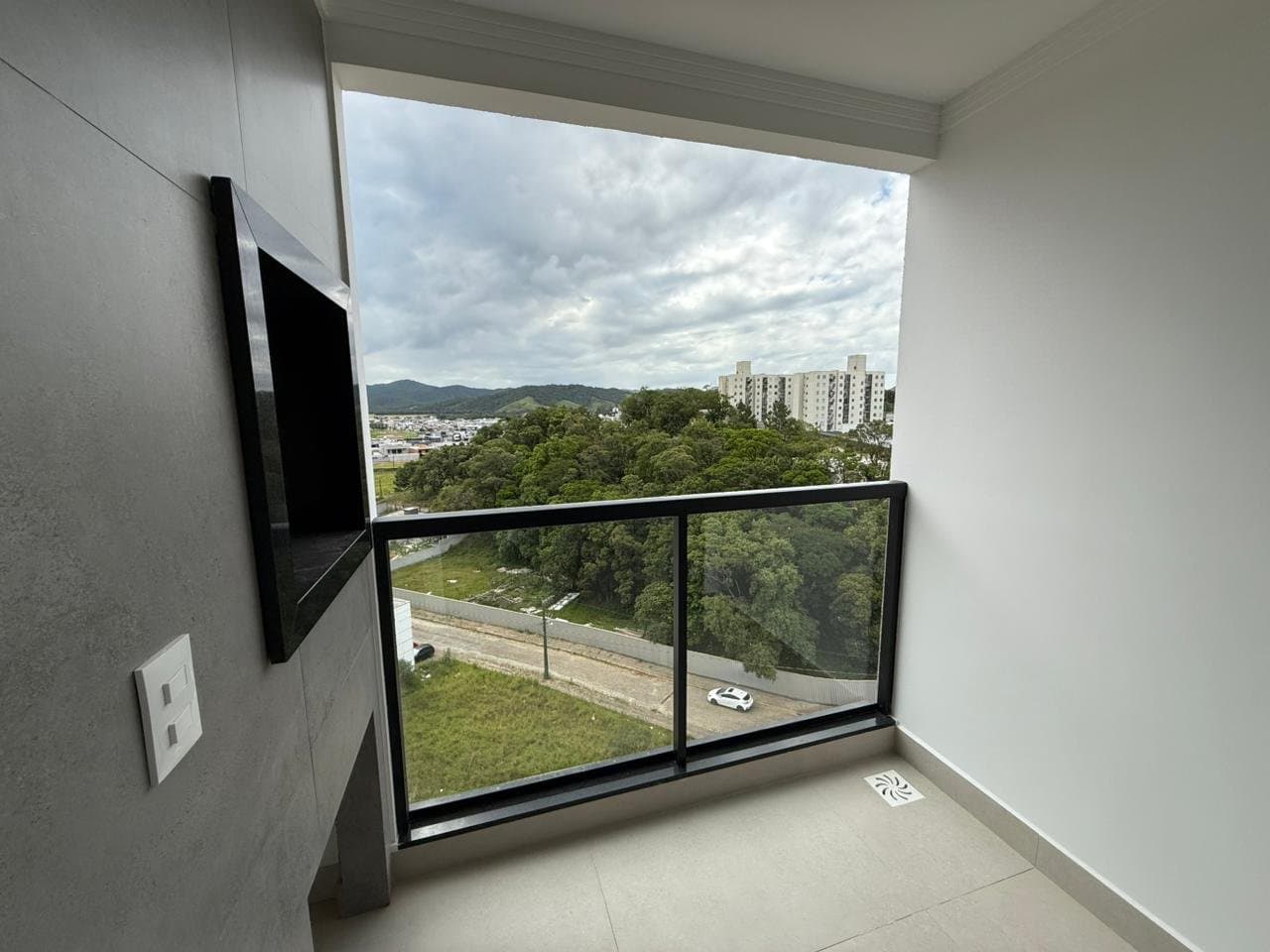 Apartamento de 3 quartos com 2 suítes e 92 m² em Camboriú