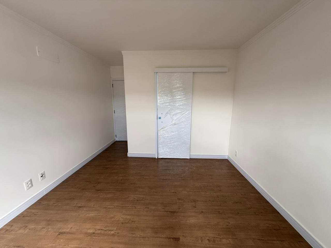 Apartamento de 3 quartos com 2 suítes e 92 m² em Camboriú