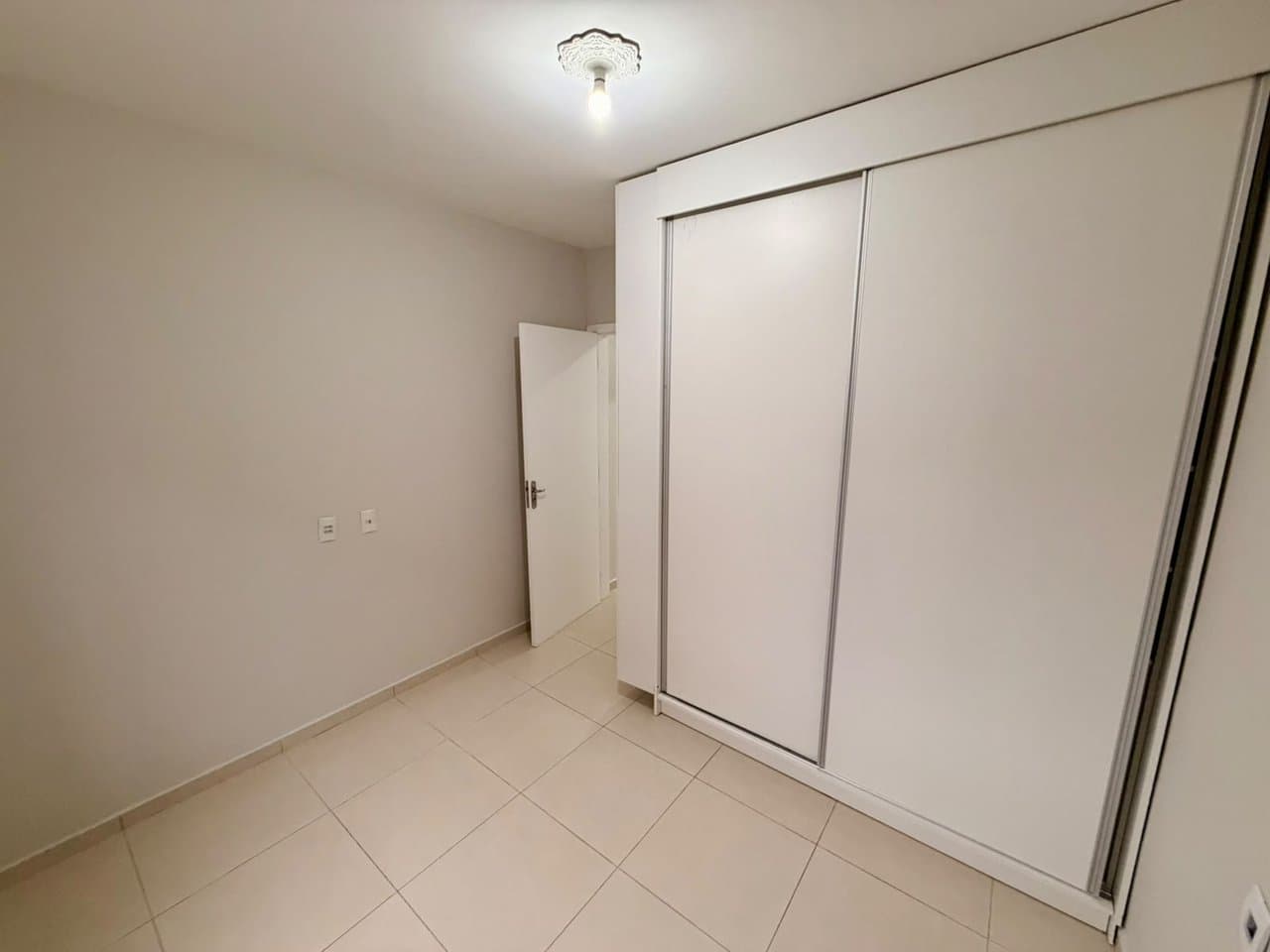Casa de 2 quartos e 60 m² em Camboriú