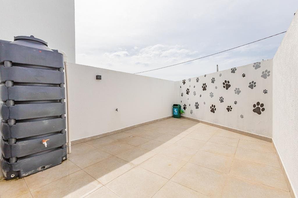 Casa de 2 quartos com 2 suítes e 68 m² em Camboriú