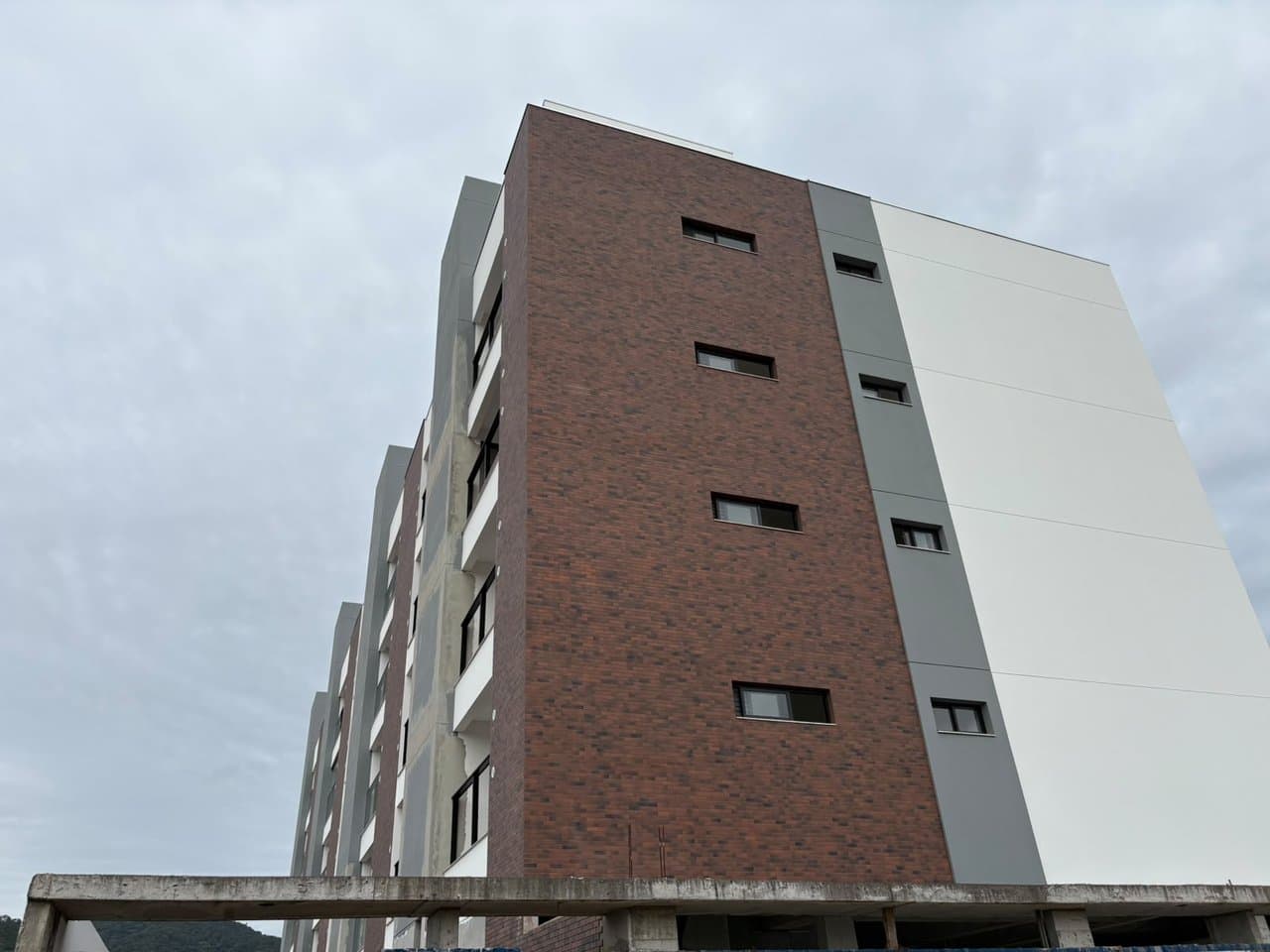 Apartamento de 2 quartos com 1 suíte e 69 m² em Camboriú