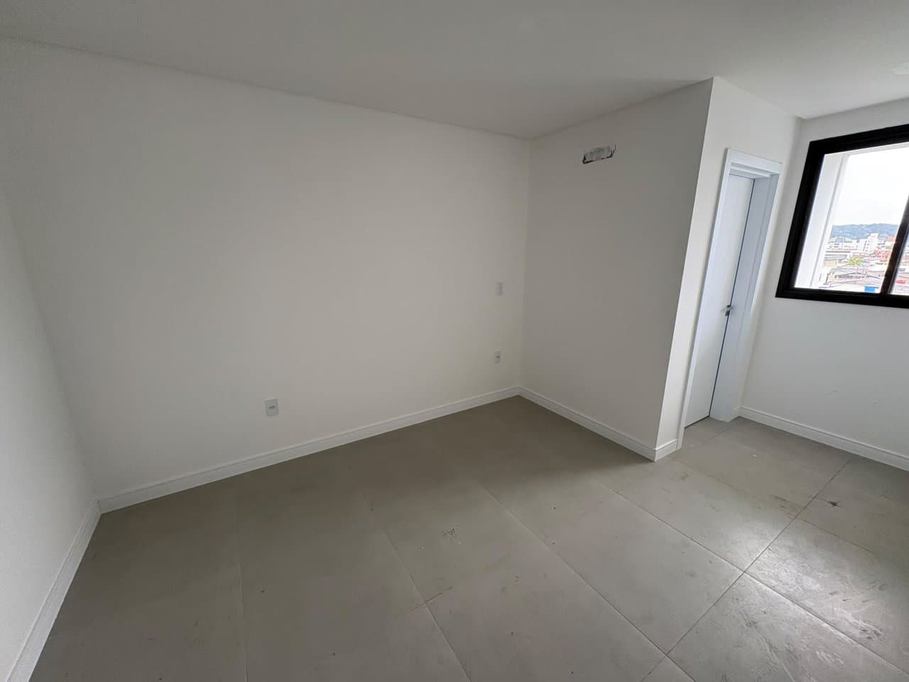 Apartamento de 2 quartos com 1 suíte e 69 m² em Camboriú