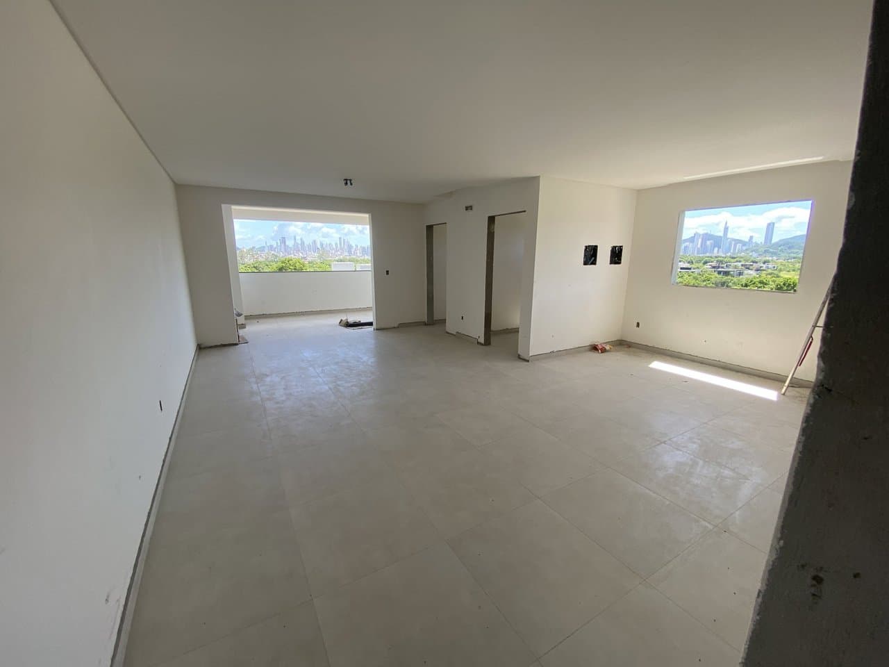Apartamento de 2 quartos com 1 suíte e 105 m² em Camboriú