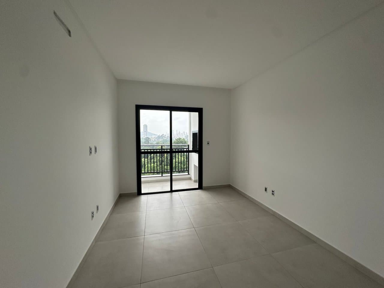 Apartamento de 2 quartos com 1 suíte e 105 m² em Camboriú