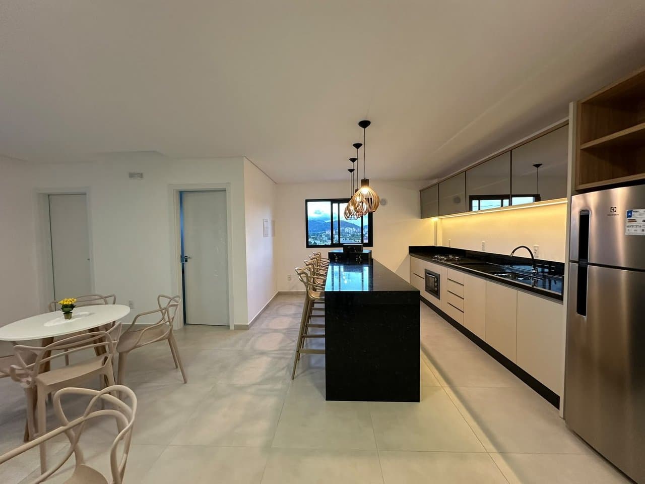 Apartamento de 2 quartos com 1 suíte e 105 m² em Camboriú
