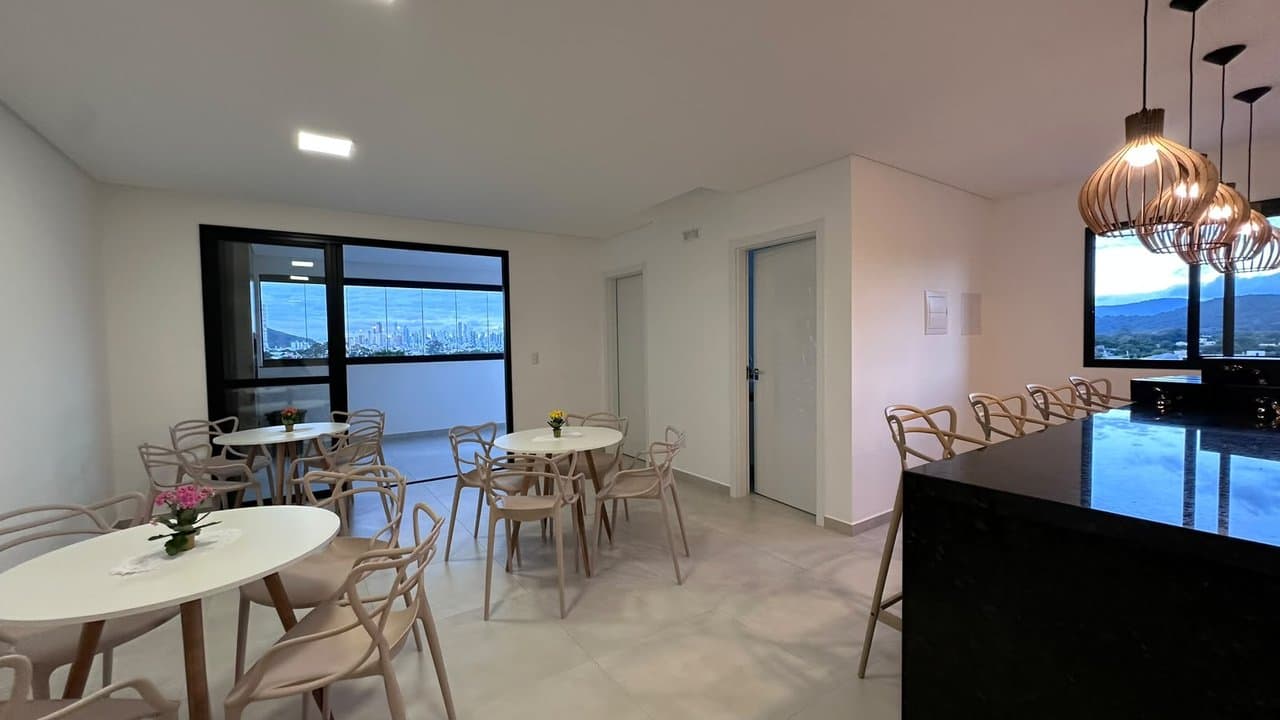 Apartamento de 2 quartos com 1 suíte e 105 m² em Camboriú