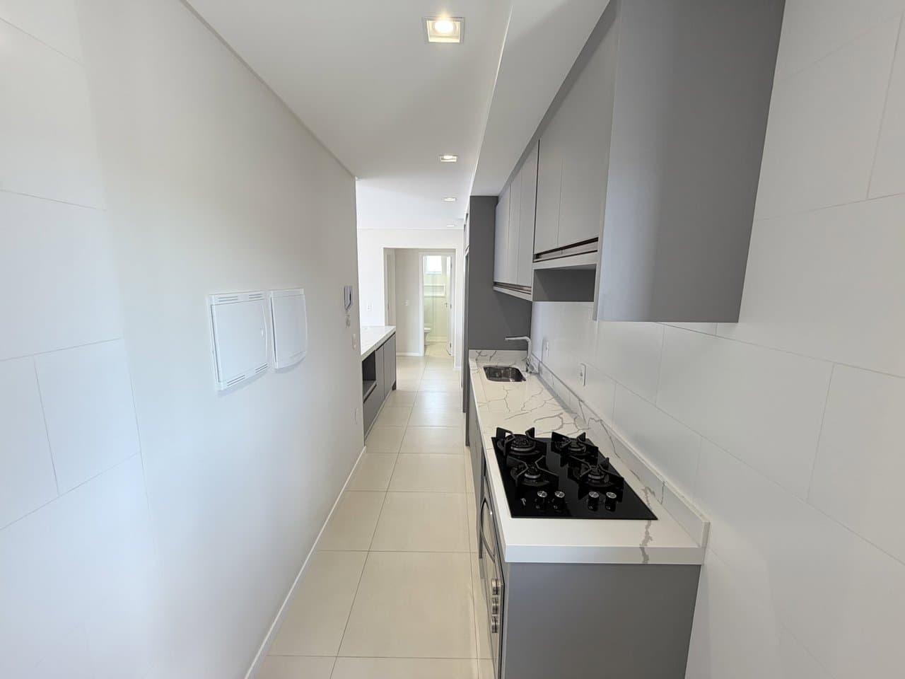Apartamento de 2 quartos com 1 suíte e 80 m² em Camboriú