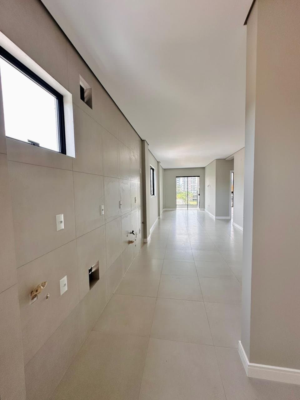 Apartamento de 3 quartos com 1 suíte e 93 m² em Camboriú