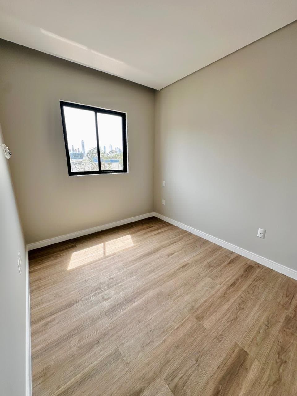 Apartamento de 3 quartos com 1 suíte e 93 m² em Camboriú