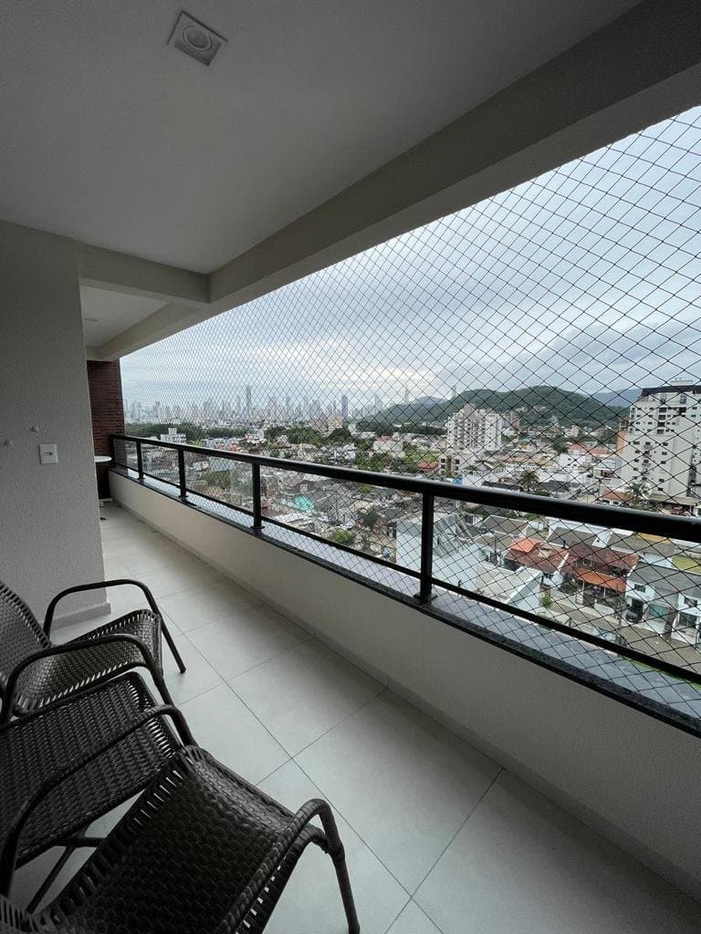 Apartamento de 2 quartos com 2 suítes e 78 m² em Camboriú