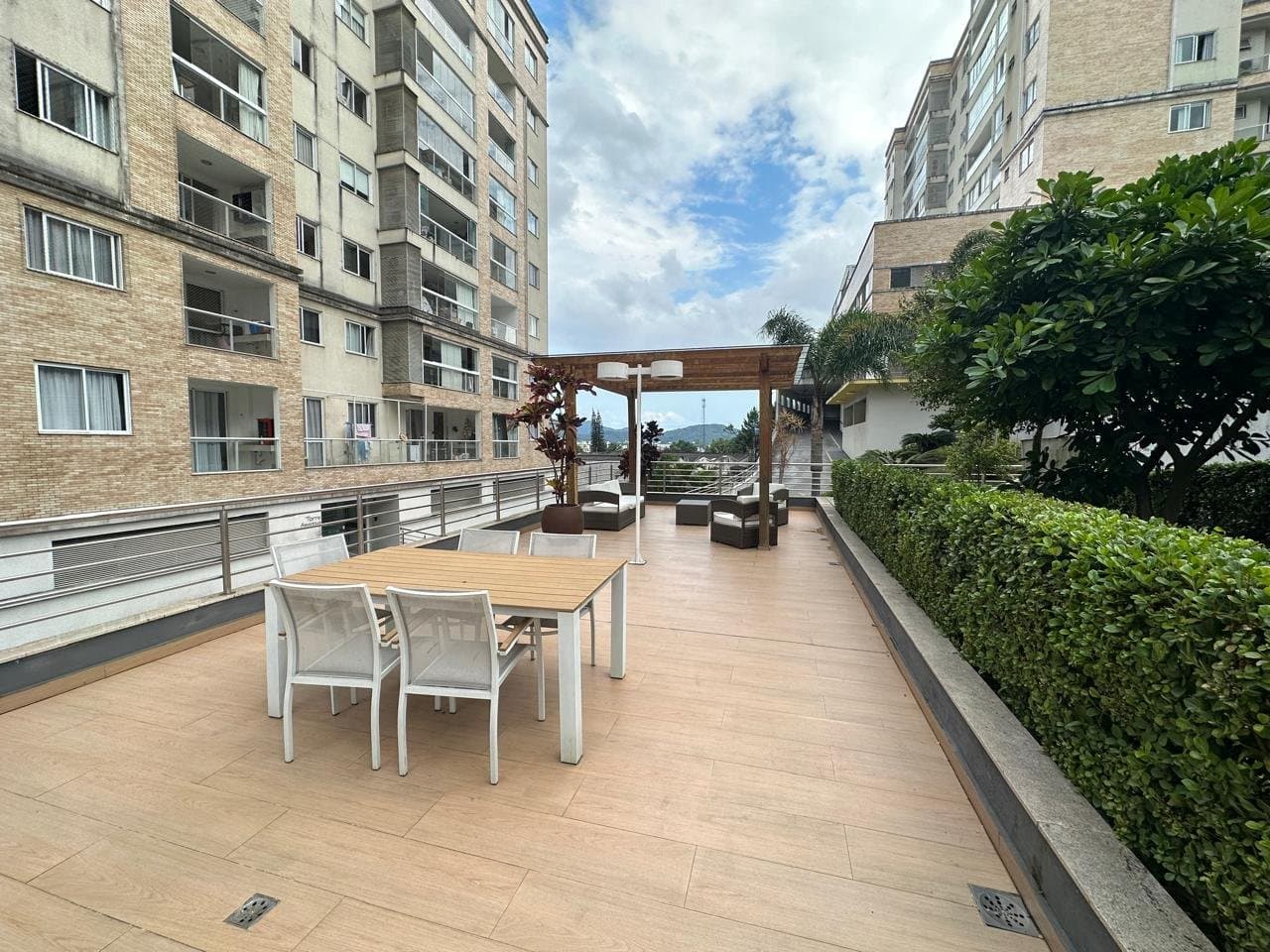 Apartamento de 2 quartos com 1 suíte e 72 m² em Camboriú