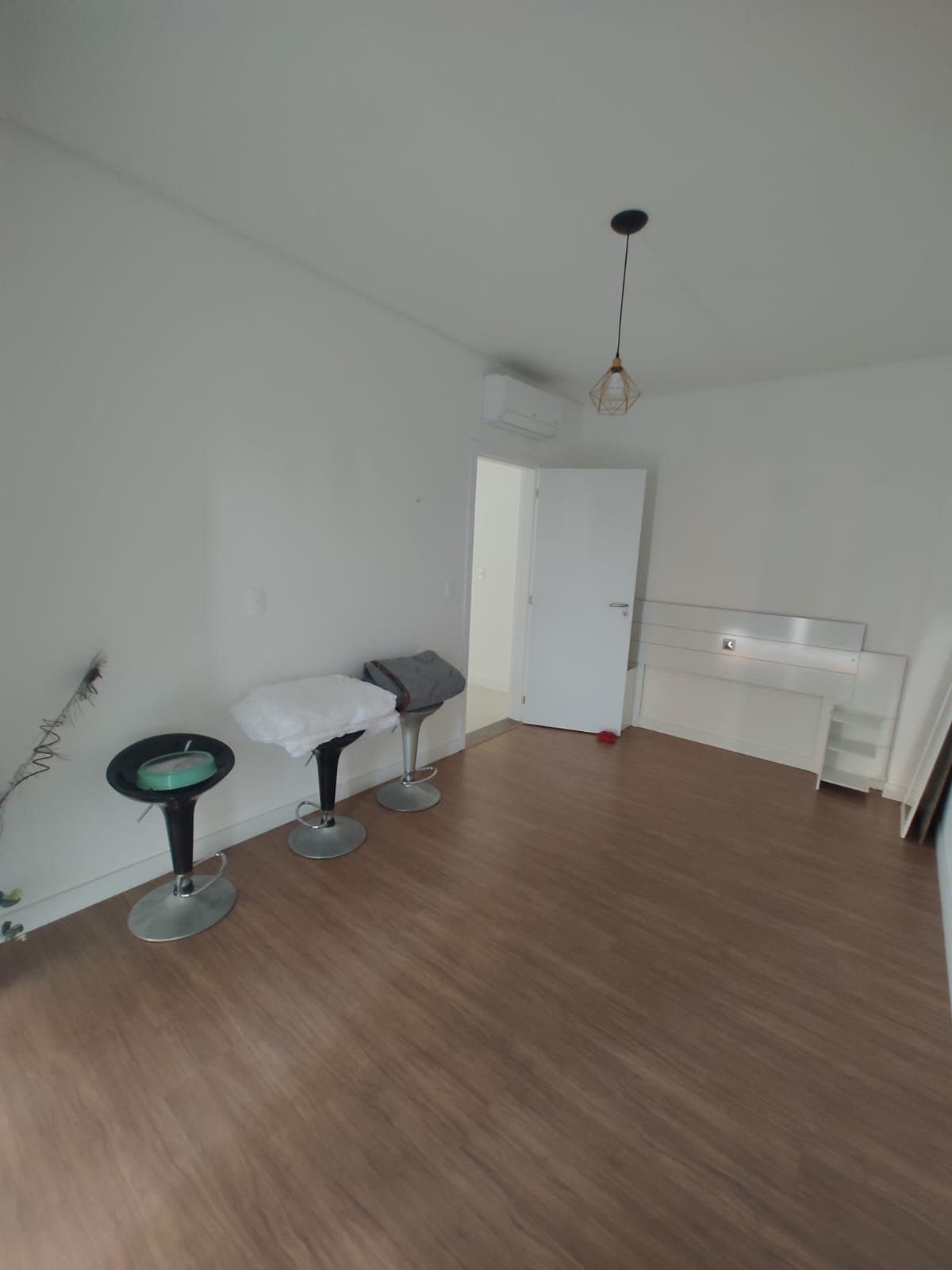 Apartamento de 1 quarto e 171 m² em Camboriú