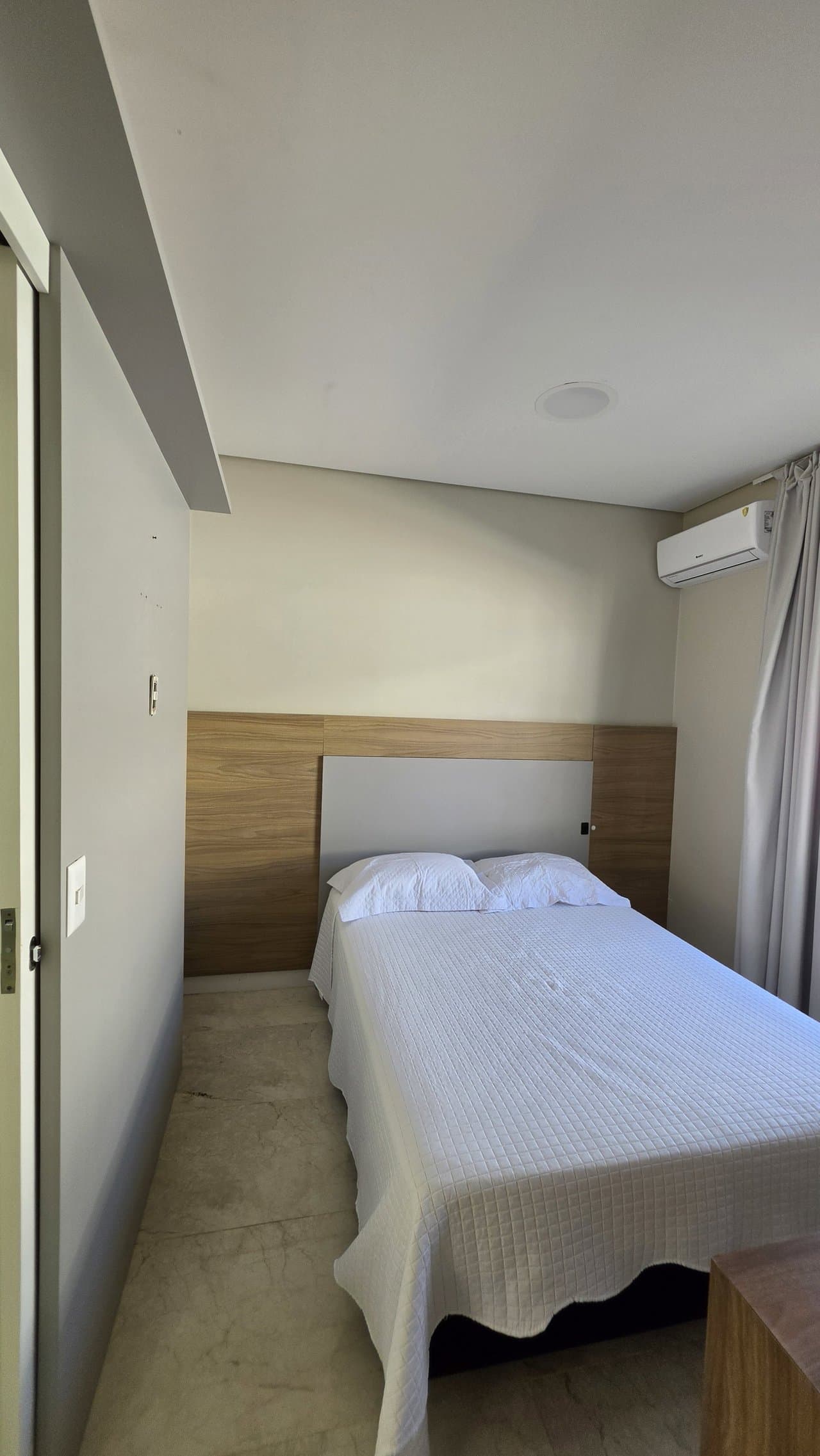 Casa de 4 quartos com 3 suítes e 250 m² em Penha