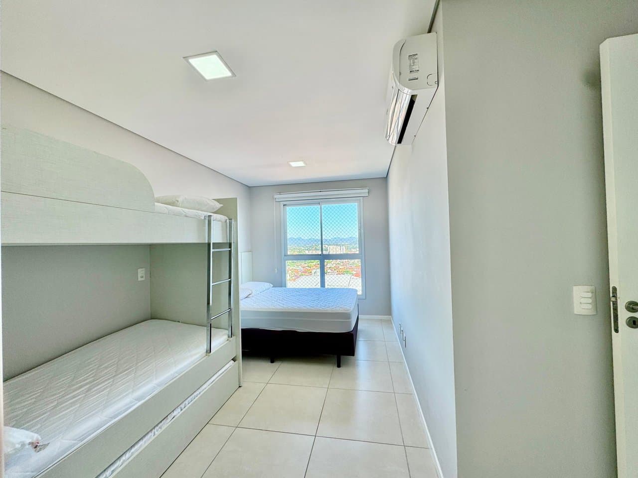 Apartamento de 2 quartos com 1 suíte e 93 m² em Penha