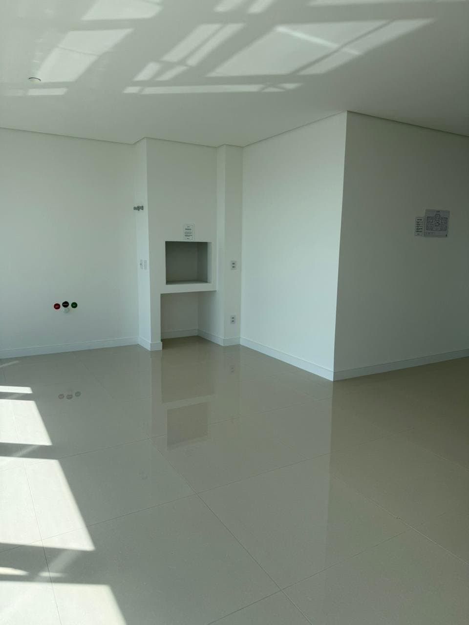 Apartamento de 4 quartos com 4 suítes e 171 m² em Bal. Camboriú