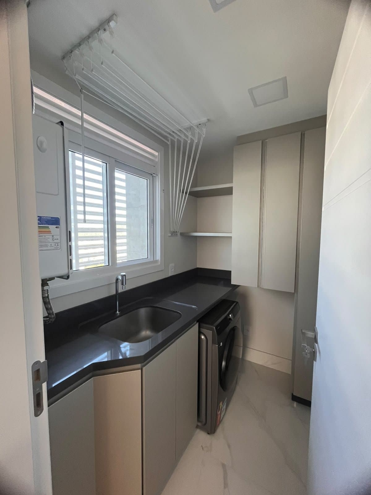 Apartamento de 4 quartos com 4 suítes e 150 m² em Bal. Camboriú