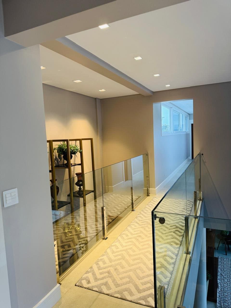 Casa de 4 quartos com 4 suítes e 525 m² em Bal. Camboriú