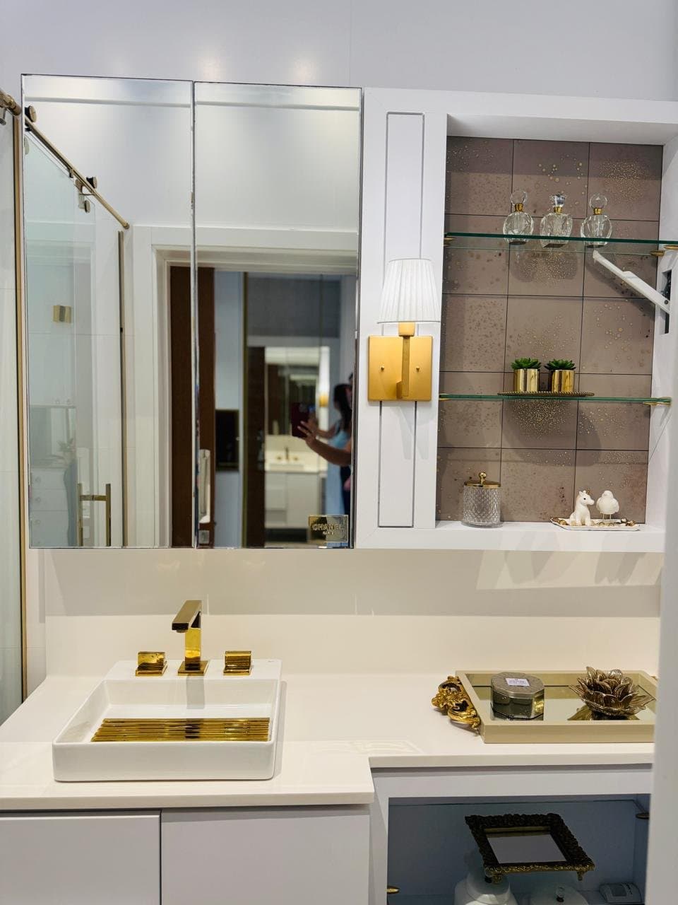 Casa de 4 quartos com 4 suítes e 525 m² em Bal. Camboriú