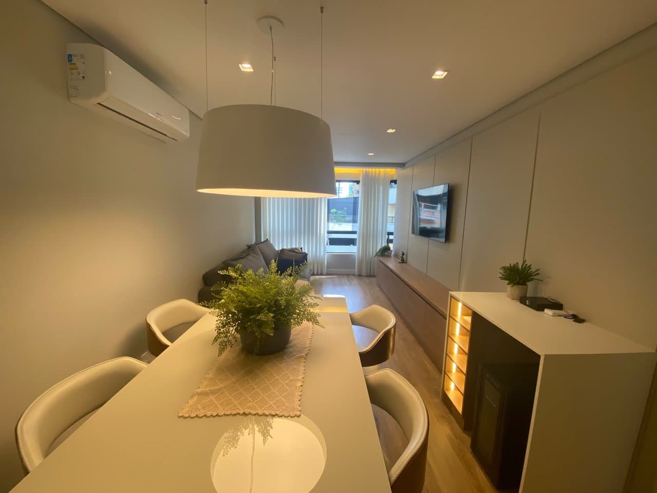 Apartamento de 3 quartos com 2 suítes e 107 m² em Bal. Camboriú