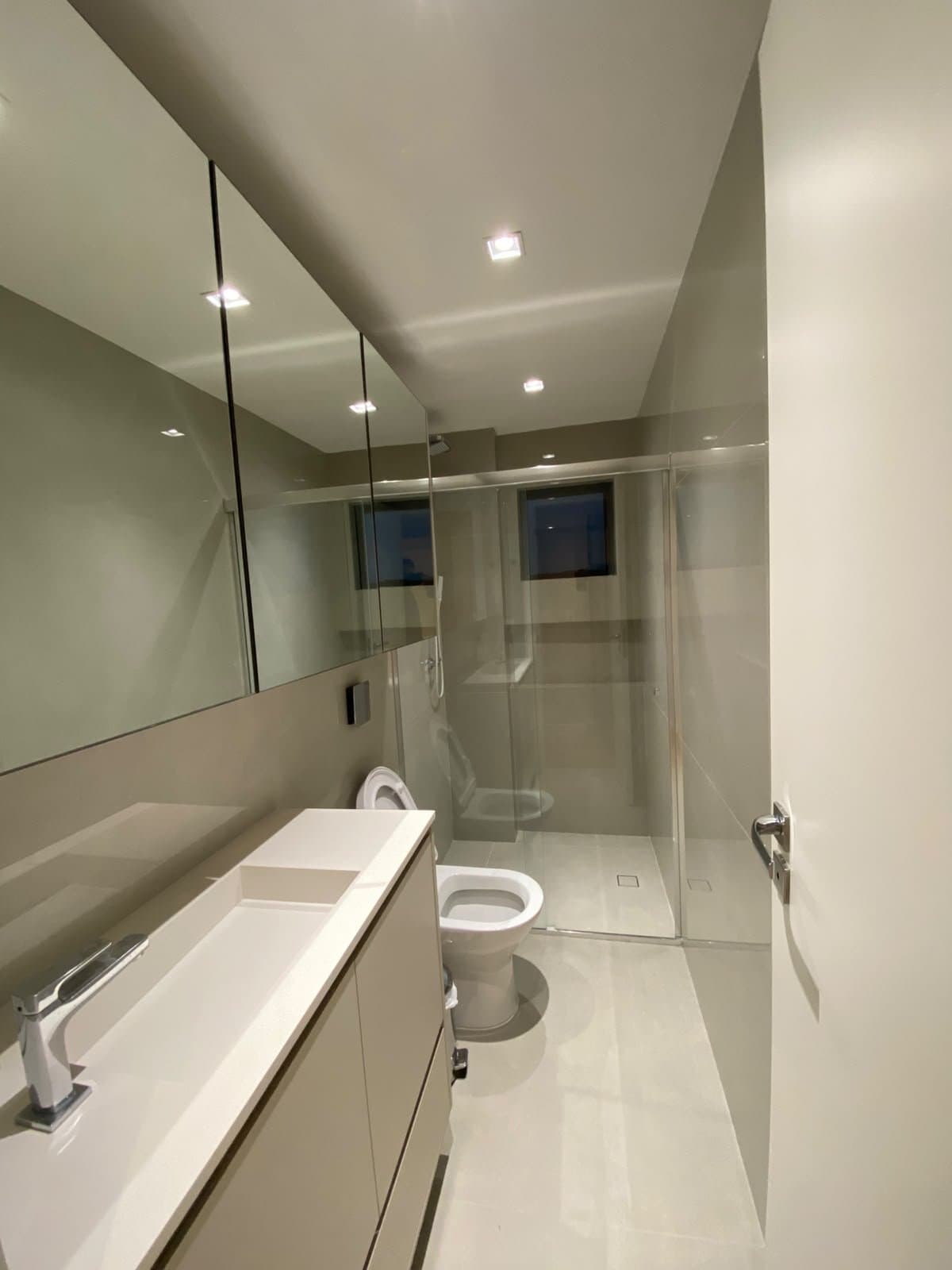Apartamento de 3 quartos com 2 suítes e 107 m² em Bal. Camboriú