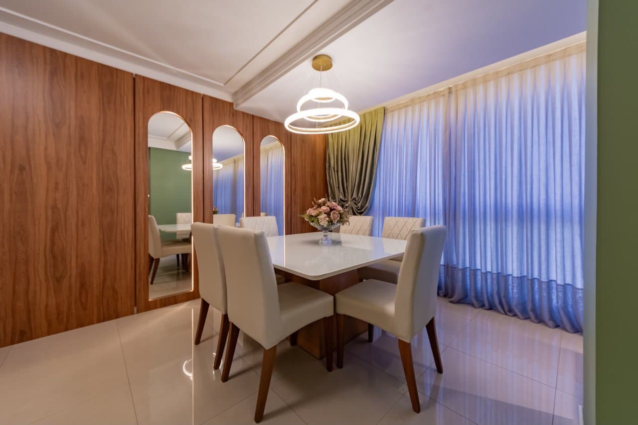 Apartamento de 3 quartos com 3 suítes e 130 m² em Bal. Camboriú