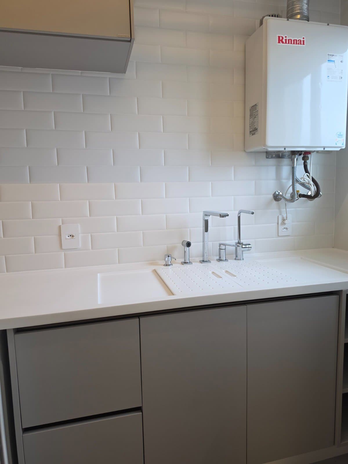 Apartamento de 3 quartos com 3 suítes e 259 m² em Bal. Camboriú