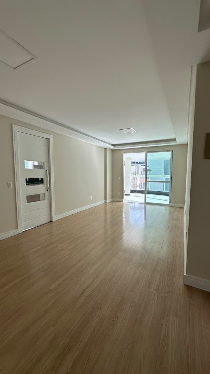Apartamento de 3 quartos com 1 suíte e 111 m² em Bal. Camboriú