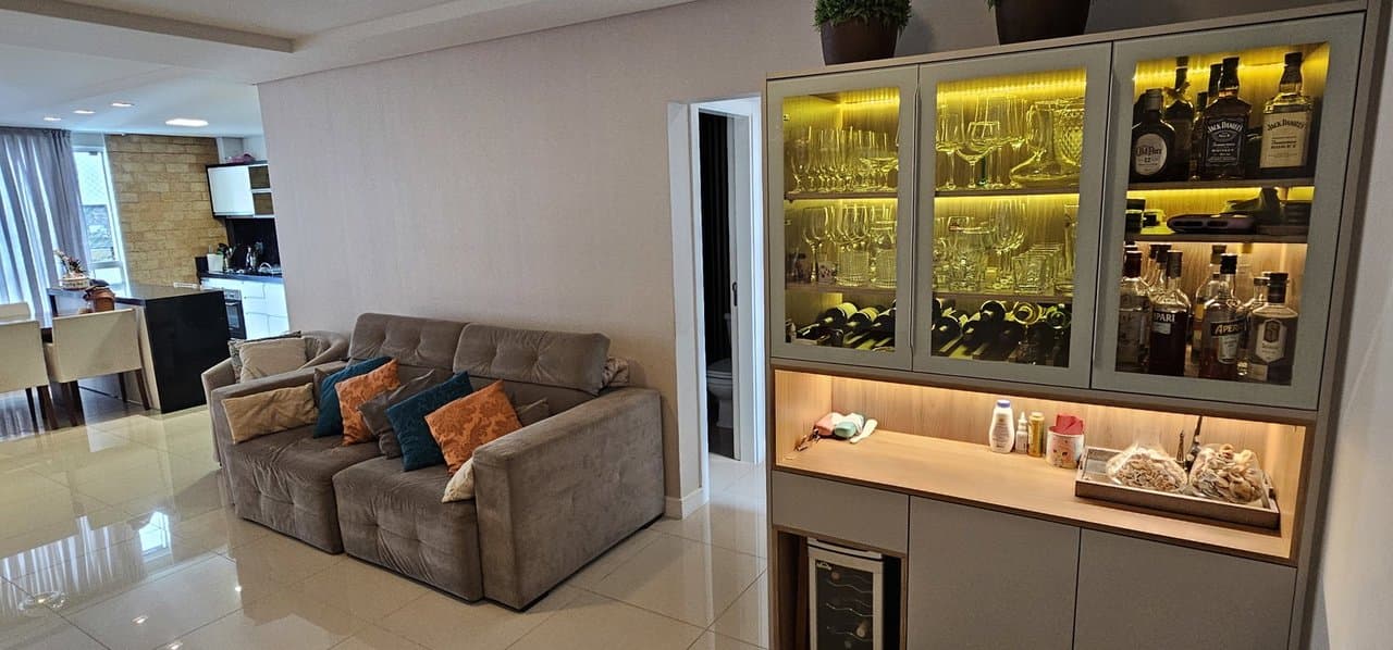 Apartamento de 3 quartos com 1 suíte e 107 m² em Bal. Camboriú